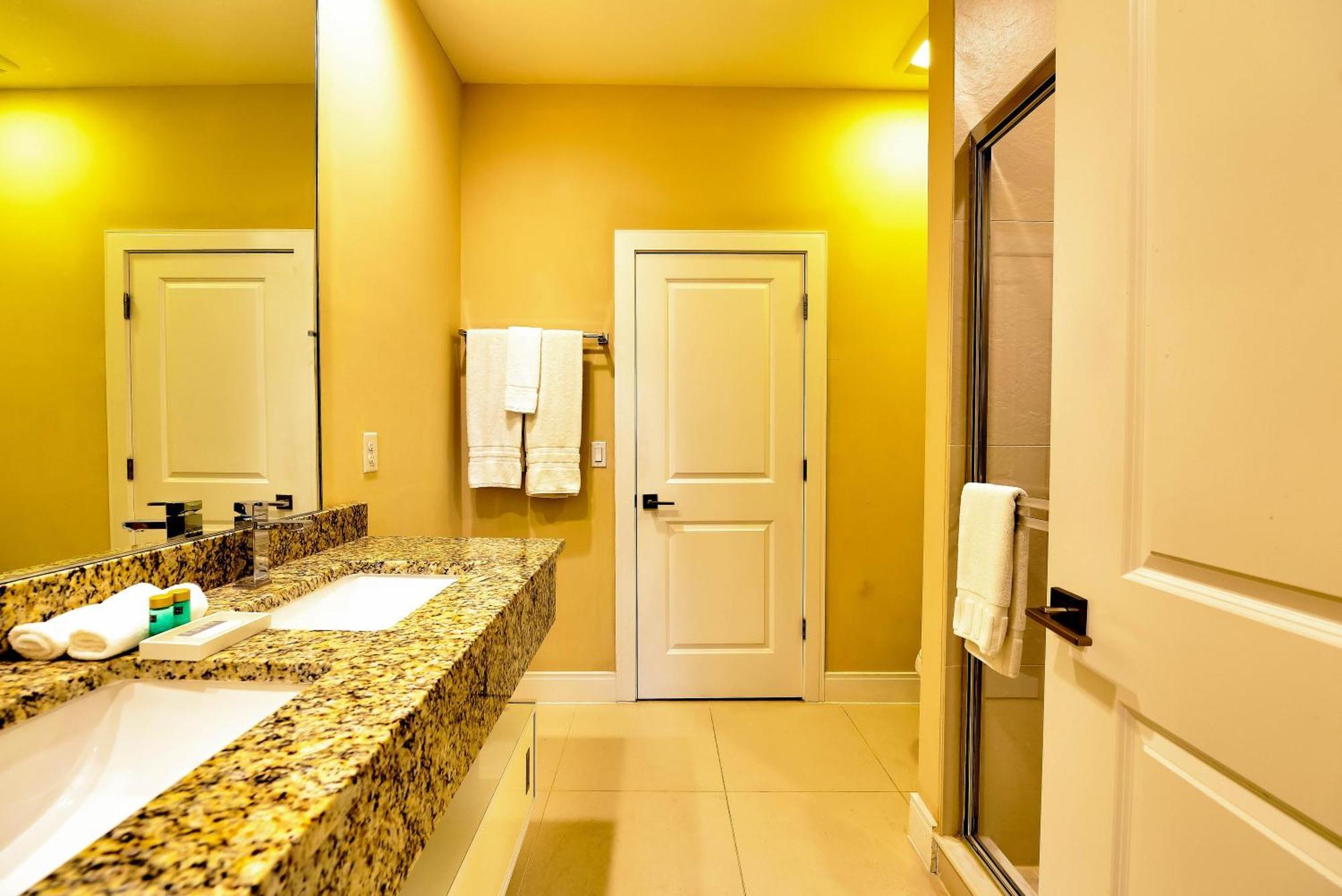 Beautiful Townhome Overlooking The Lake And The Pool Orlando Luaran gambar